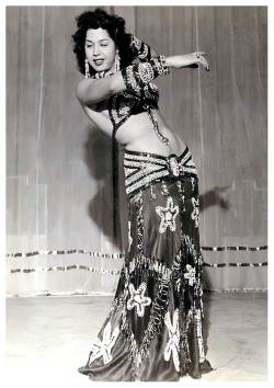 Samia Gamal This beautiful Egyptian bellydancer caught the fancy