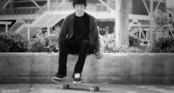 ariel7sk8:  √