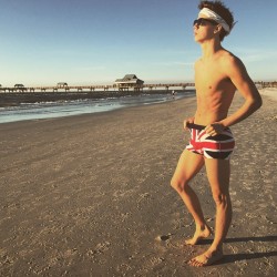 male-celebs-naked:  Taylor Caniff Follow for more skin!