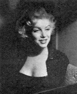 :  Rare photos of Marilyn Monroe at the Redbook Film Awards,