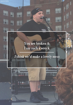 hopelesshoping:  Front Porch Step- “A Lovely Mess” (Check