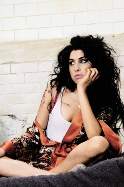 amyjdewinehouse:  I only write about stuff that’s happened