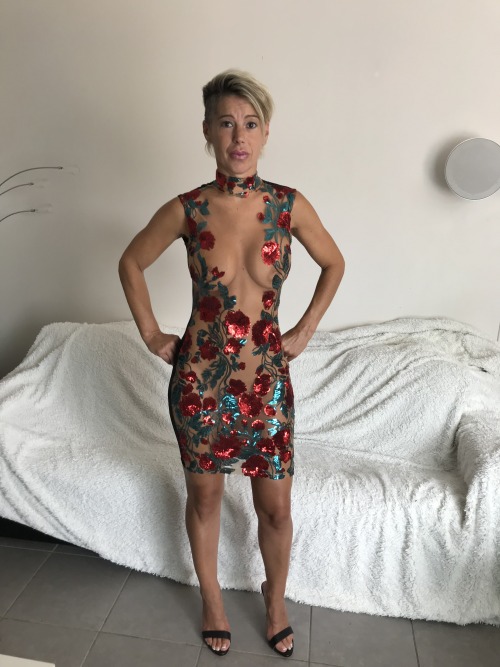 (OC) French Milf in tightdress, you like?