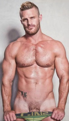 mystraightfriend:  Mystraightfriend.tumblr.com