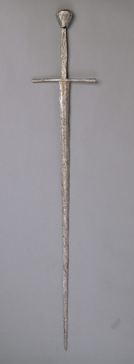 armthearmour:An Oakeshott type XVII Longsword, Germany, late