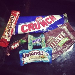 #crunch #m&m’s #carlosV #kitkat #snicker #almondjoy