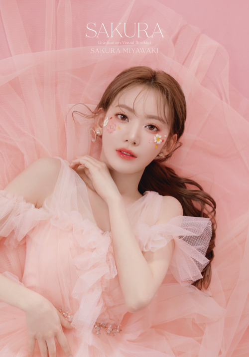 soimort48:  SAKURA MIYAWAKI “Graduation Visual Booklet” 