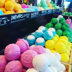 sayitwithlilly:  Can’t resist @lushcosmetics🌱 (at LUSH Cosmetics