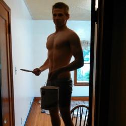 sexyfacebookboys:He can come paint my house anytime.