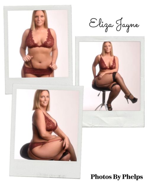 Model is Eliza Jayne @realelizajayne … natural thickness .