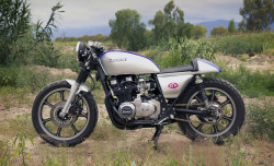 caferacerbursa:  Gato’s Kz750 