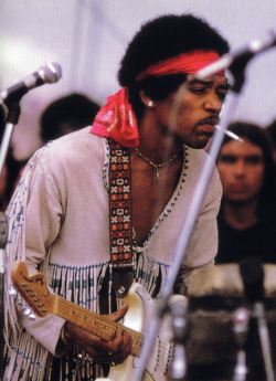 pinkfled:  Jimi Hendrix at Woodstock Festival, 1969 