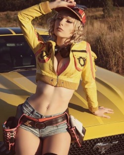 love-cosplaygirls:  Cindy from FFXV (Beke Jacoba)  SHE’S