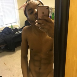 fckboiii:  IG: fckboytaaysnapchat:fckboytaay