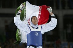 farsizaban:  Kimia Alizadeh wins 57kg bronze medal in taekwondo,