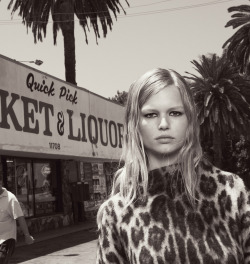 ANNA EWERS PHOTOGRAPHY BY GLEN LUCHFORD PUBLISHED IN VOGUE UK