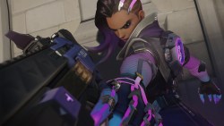 overwroughtfan:  Sombra screenies 2 of 2. 