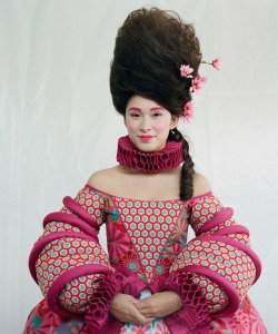 blasted-pumpkins:  Eiko Ishioka, incredible costume designer