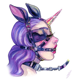 audiovideomeow: chainedusagi: showpony i want to paint more poneyplay