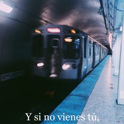 my-soul–is-yours:  y si vienes, que no pierdas el tren.