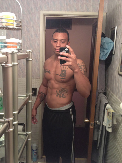 thecircumcisedmaleobsession3:  29 year old straight guy from Jacksonville, NC This papiâ€™s half Puerto Rican, half black. Sadly, no dick pics yet. :-/