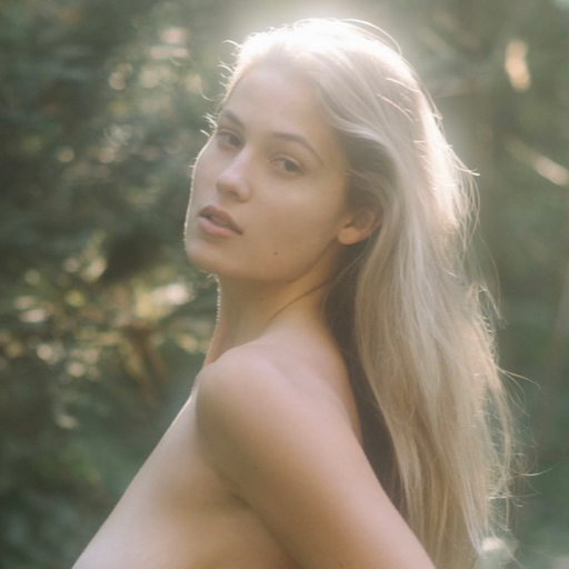 dreamyfeminine:Alina Lando