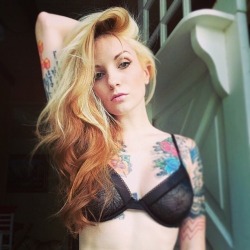 hot-tattoo-girls:  More Hot Tattoo Girls at http://hot-tattoo-girls.blogspot.com