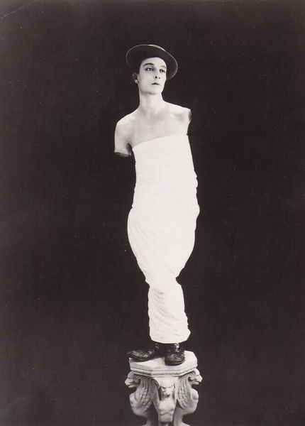 Buster Keaton & Joan Crawford as the Venus de Milo. Nudes