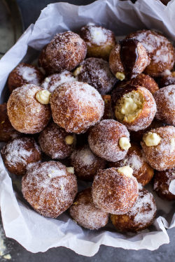 boozybakerr:Vanilla Cream Filled Cabernet Hot Chocolate Snowball