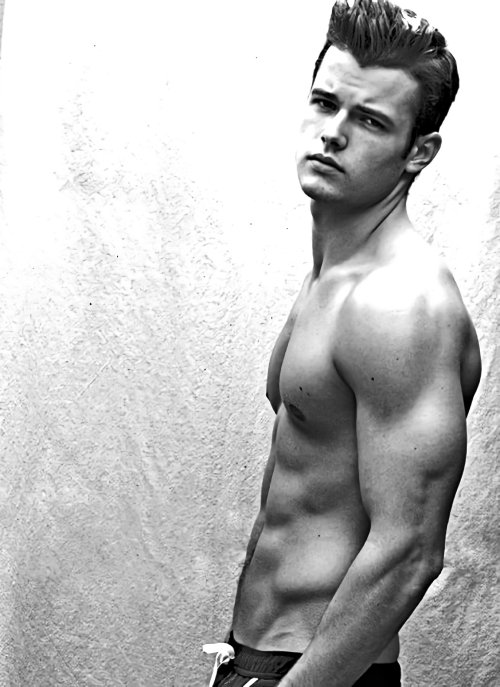 uniquegardenfire:  Michael Mealor  