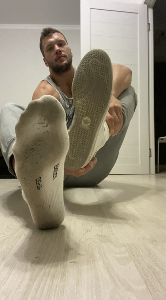 feetman80-deactivated20220409: