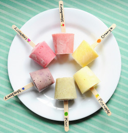 royal-food:  Fresh Fruit Frozen Yogurt Pops 