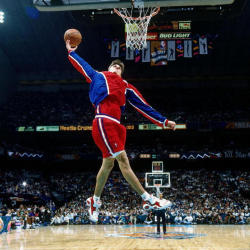 Happy 41st, (1996 Slam Dunk Contest Winner) Brent Barry.