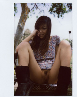 minniescarlet:  I love amateur/polaroids/Instax style! but i’d