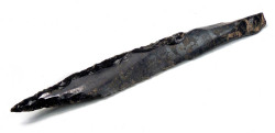 art-of-swords:  Obsidian Sword  Medium: Black Obsidian Dated: