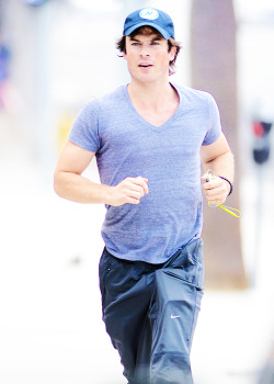 iansmolderholic:  Ian Somerhalder taking a jog (Jul 19, LA) 