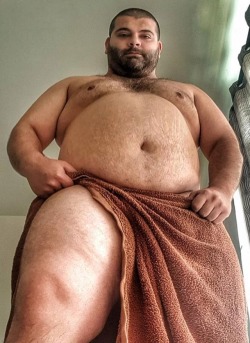 butterball-guy:  fbrbear:  Nice guy!  I want to wake up to him