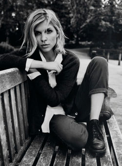 sylviagetyourheadouttheoven:   Clémence Poésy - Pablo -