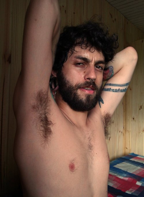 hairysweatysmelly.tumblr.com/post/648145662473633792/