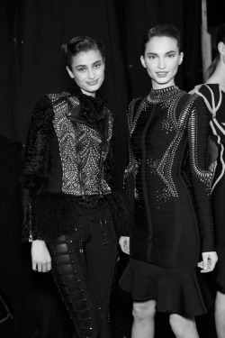 vogue-for-lunch:  Taylor Hill and Dalia Guenther backstage at