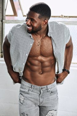 mynewplaidpants:Trevante Rhodes two times 