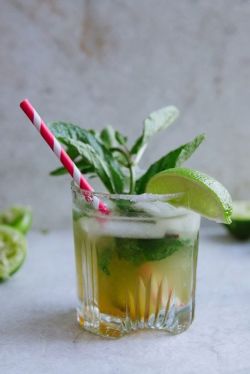 basilgenovese:  So Let’s Hang Out: The Kentucky Mojito  Oooooooo