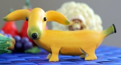 greatist:  Whoever created the banana wiener dog is a genius.