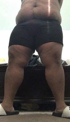 teddybearaction:  thick thighs save lives 