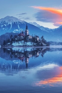 sundxwn:  Magical Bled by İlhan Eroglu 