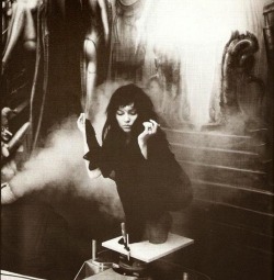 horrorgasmo:  Debbie Harry  - H.R. Giger’s set for “Now