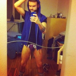 instaguys:  Guys with iPhones Source: gwip.me 