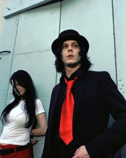 slothman-1:  jeobunny:  white stripes  Love Meg 💗