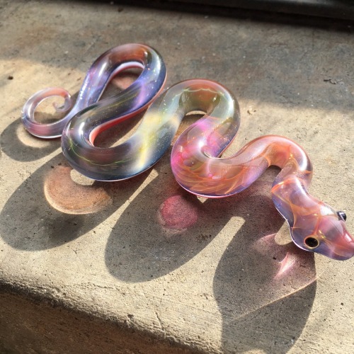 sosuperawesome:Glass SnakesEicher Glass on Etsy 