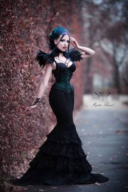 mysticthread:  Black lace feather gothic victorian neck corset